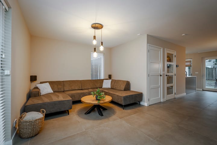 Foto 2 van Bremakker 15