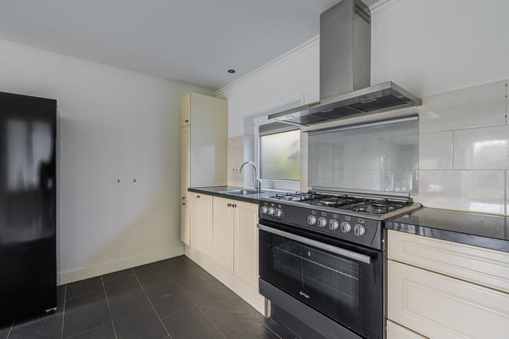 Photo 2 of Oosteinde 12-15