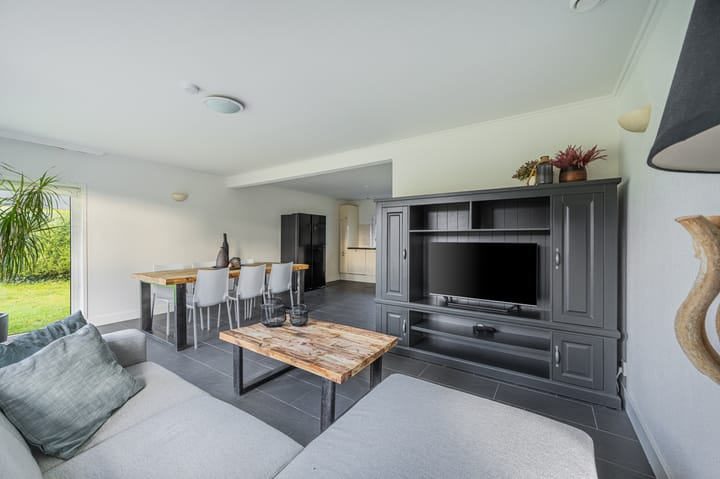 Photo 9 of Oosteinde 12-15