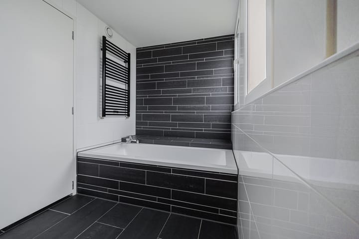 Photo 20 of Oosteinde 12-15