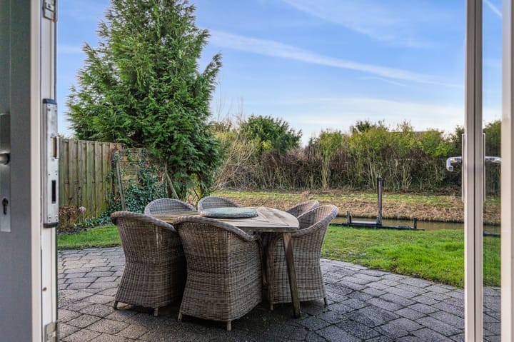 Photo 24 of Oosteinde 12-15