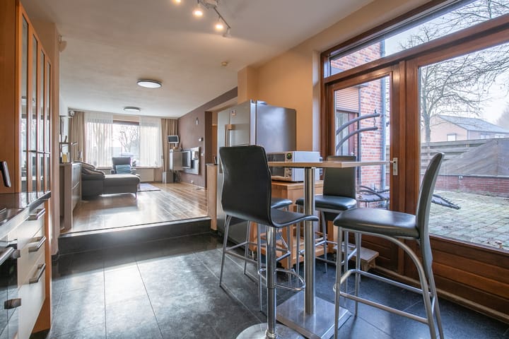 Foto 12 van Röntgenstraat 24