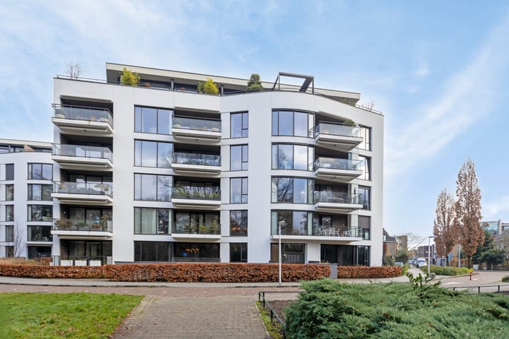 Foto 1 van Le Sage ten Broeklaan 19-01