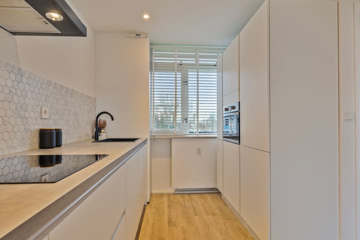 Foto 14 van Venusstraat 274