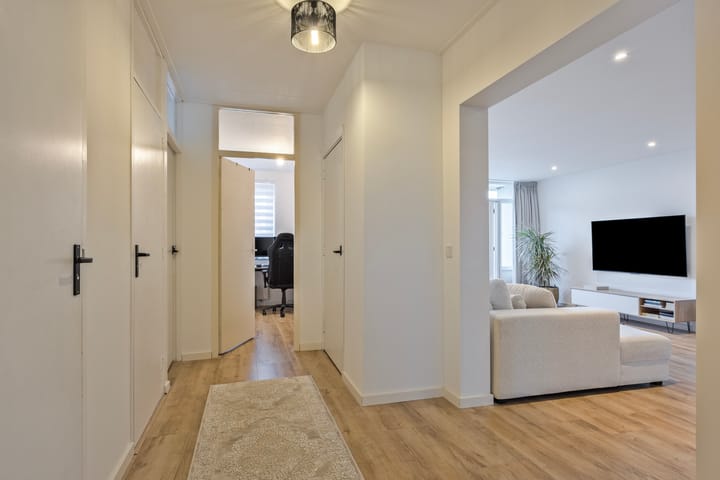 Foto 16 van Venusstraat 274