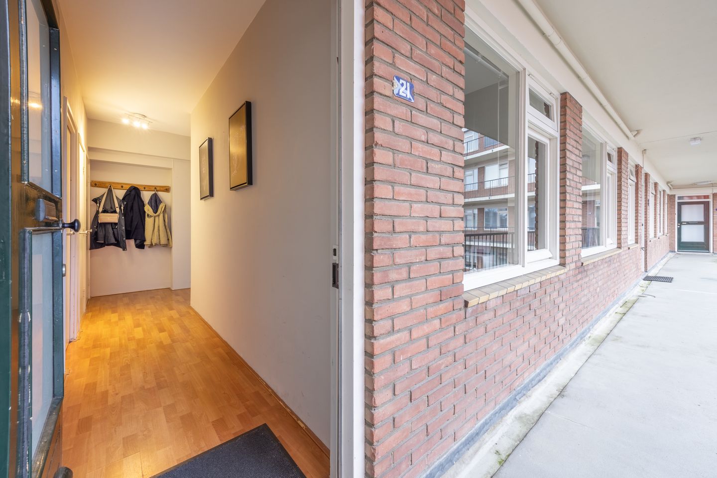 Foto 5 van Stationsplein 21