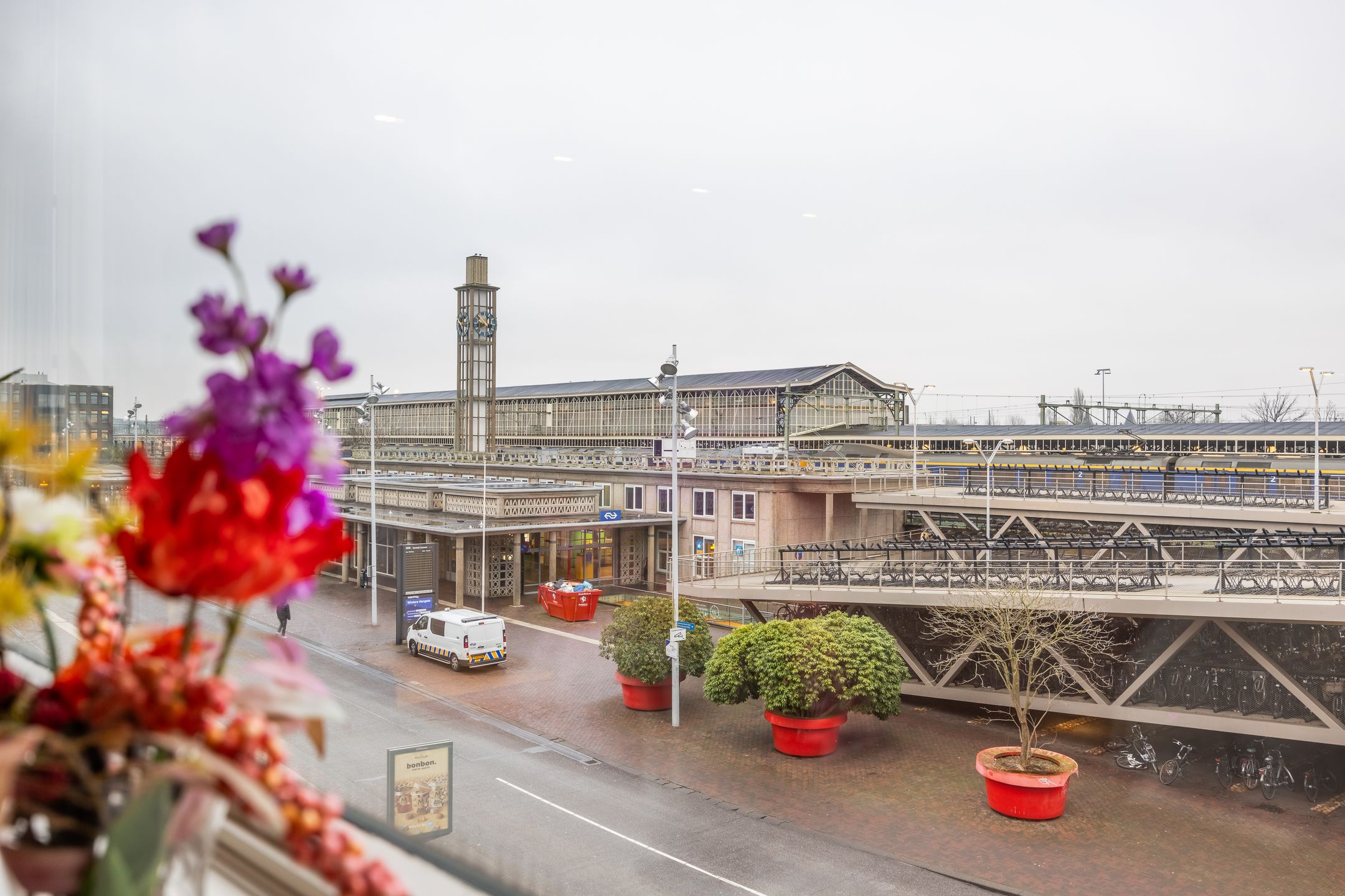 Foto 12 van Stationsplein 21