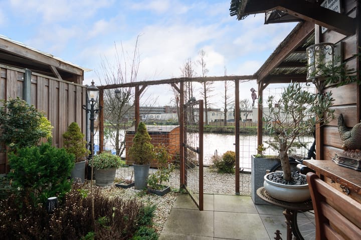 Photo 12 of Zestienhovensekade 376