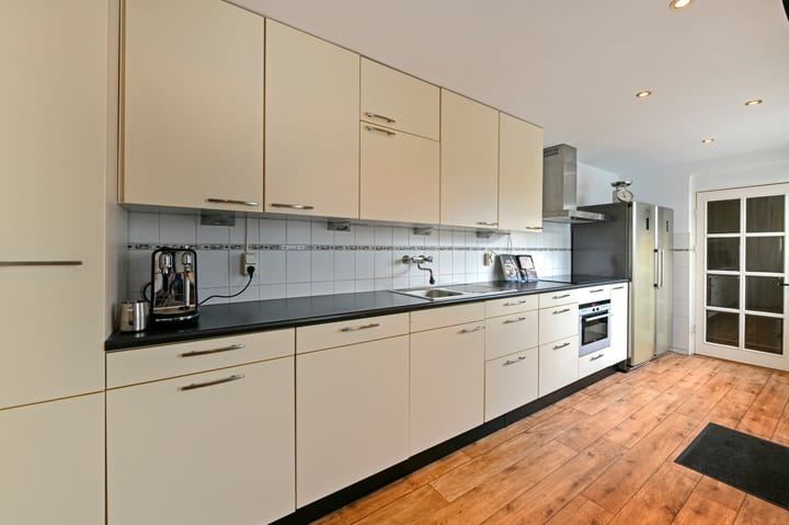 Foto 8 van Cornelis Roosstraat 15