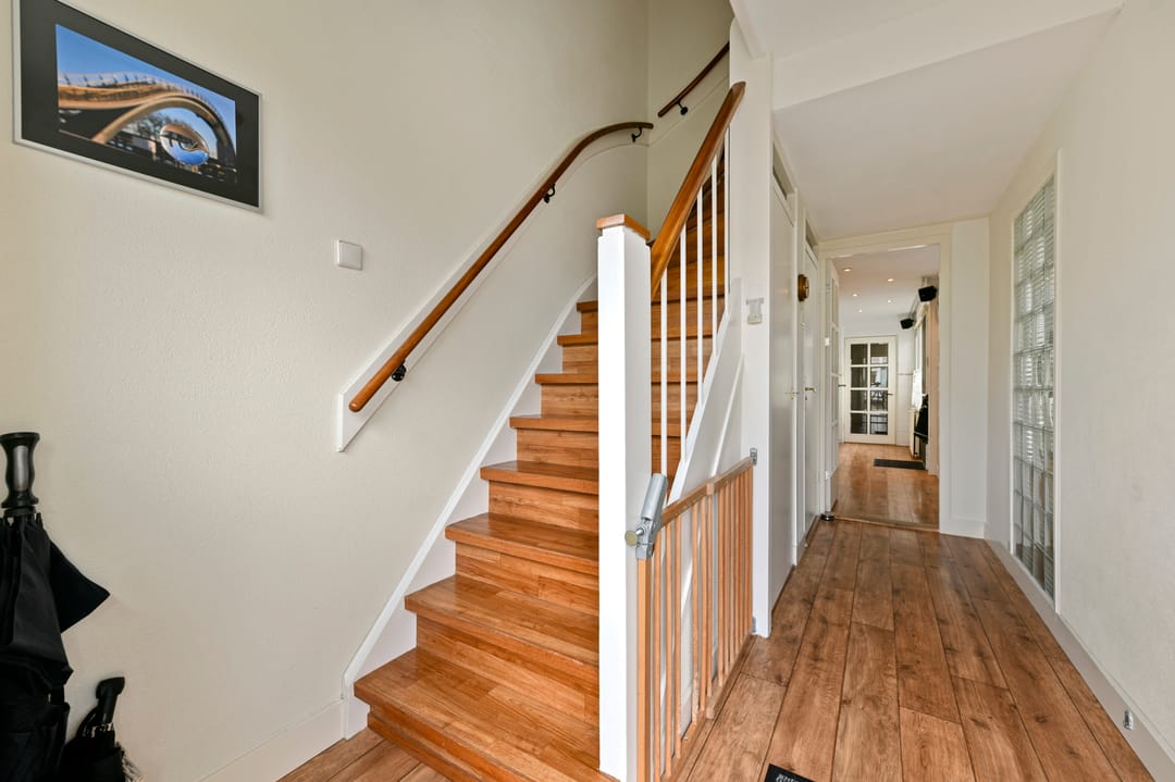 Foto 16 van Cornelis Roosstraat 15