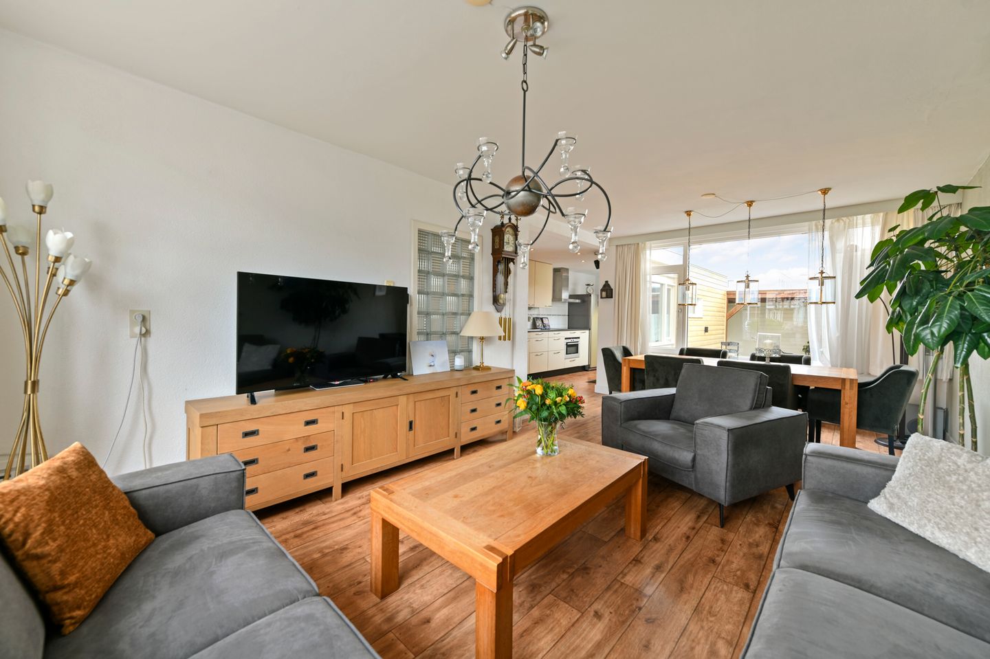 Foto 5 van Cornelis Roosstraat 15