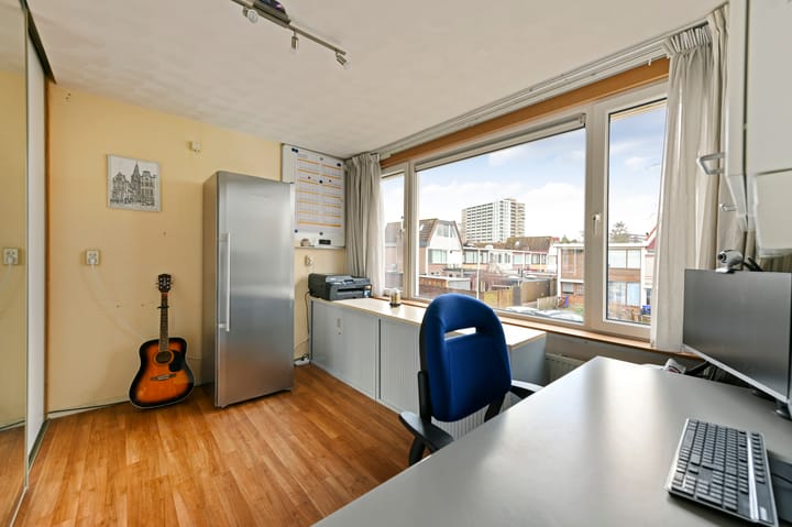 Foto 19 van Cornelis Roosstraat 15