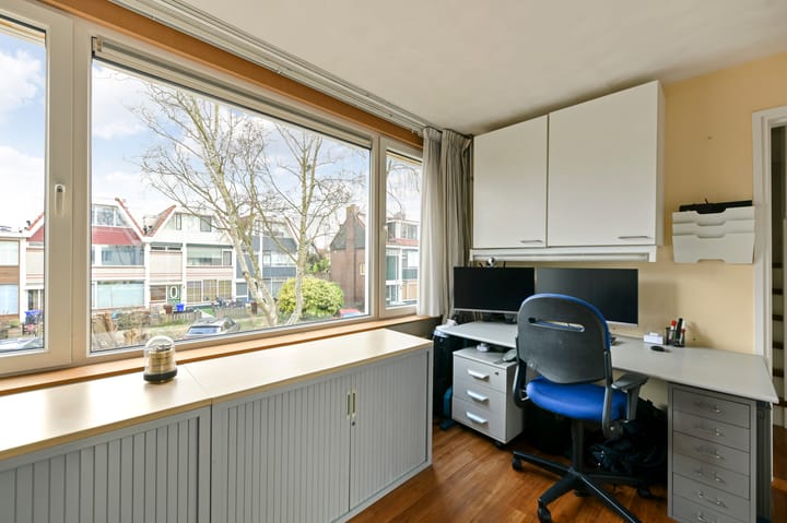 Foto 20 van Cornelis Roosstraat 15