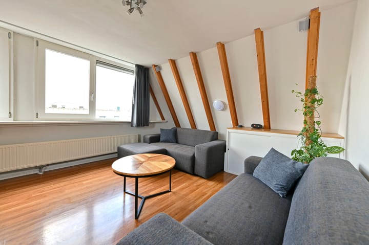 Foto 23 van Cornelis Roosstraat 15