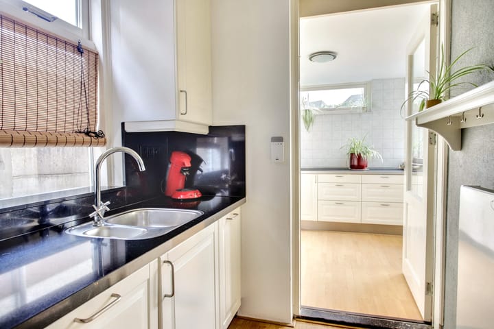 Foto 12 van Kennemerstraatweg 185