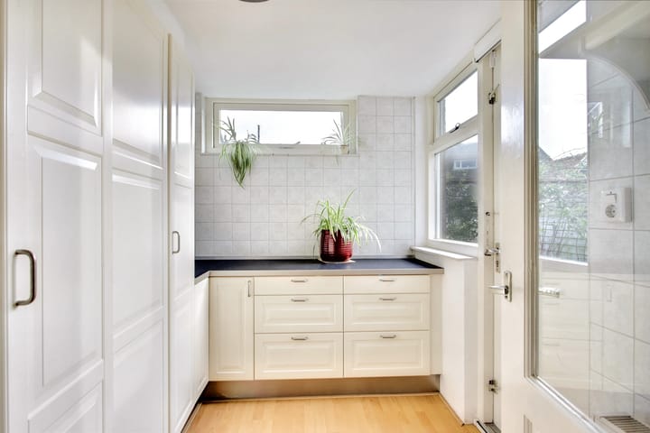 Foto 13 van Kennemerstraatweg 185