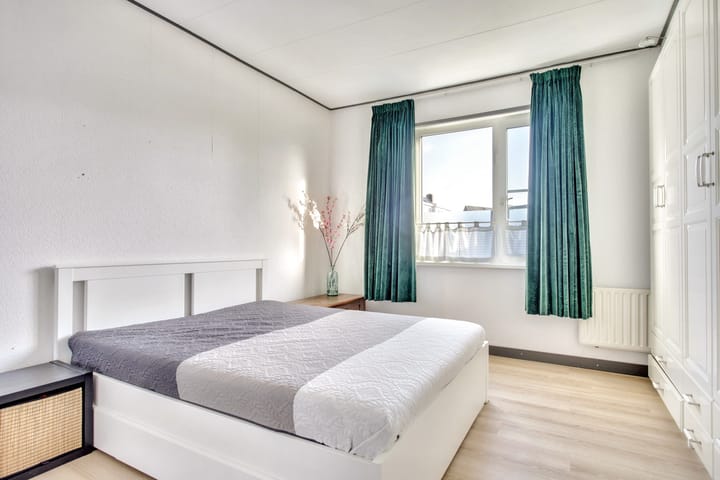 Foto 21 van Kennemerstraatweg 185