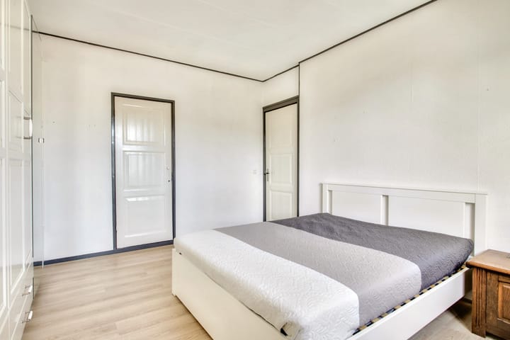 Foto 22 van Kennemerstraatweg 185