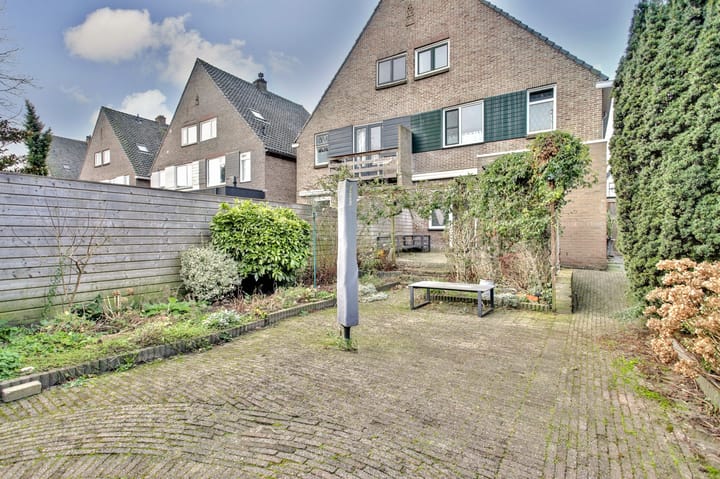 Foto 38 van Kennemerstraatweg 185