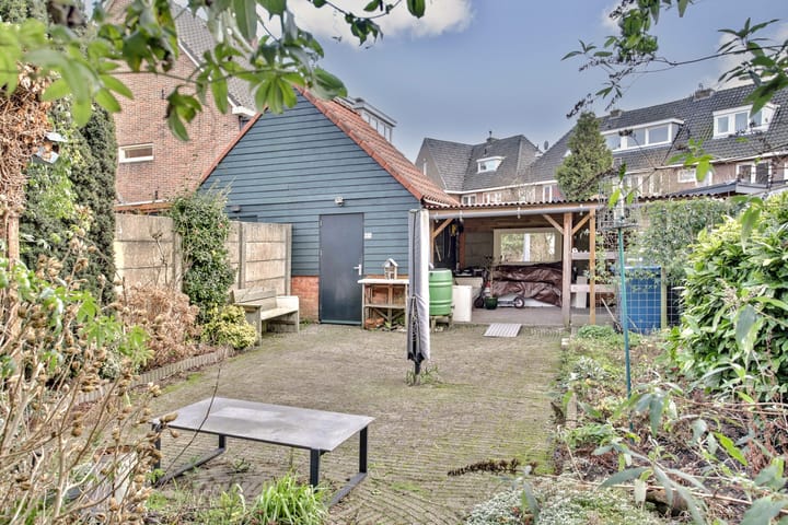 Foto 42 van Kennemerstraatweg 185