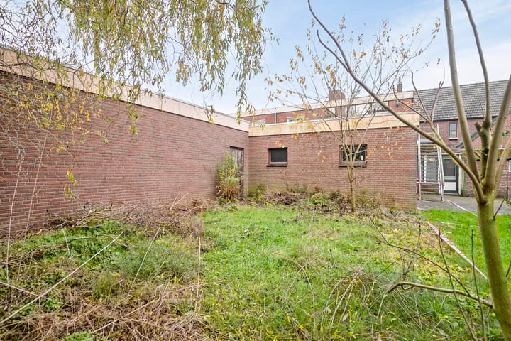 Foto 44 van Meterikseweg 66