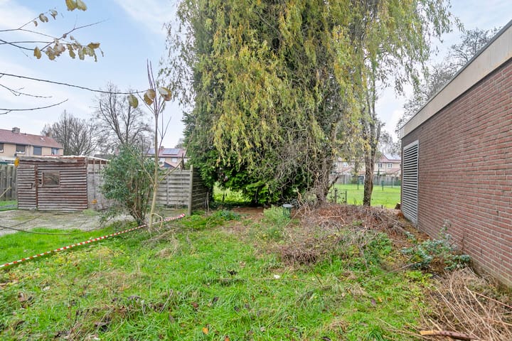 Foto 45 van Meterikseweg 66