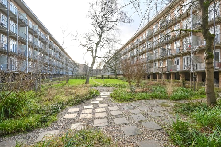 Photo 18 of Willem de Zwijgerlaan 150-H