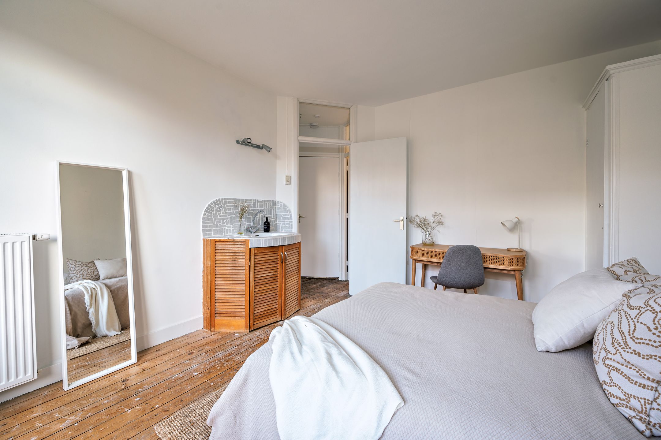 Foto 12 van Admiralengracht 12-2