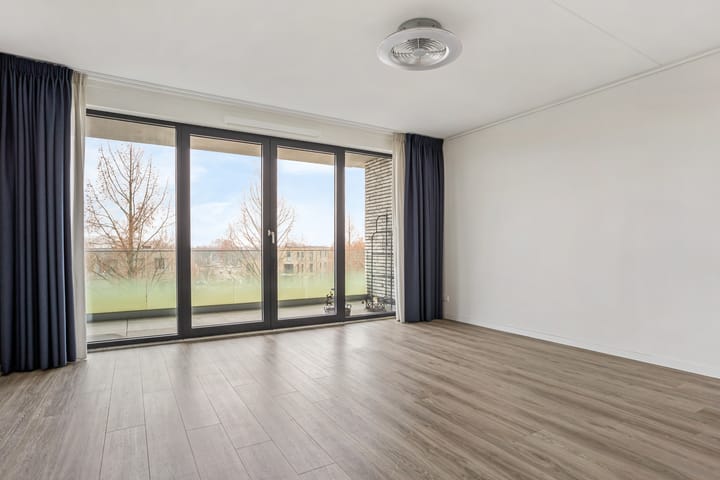 Foto 15 van Nathaliegang 73-L