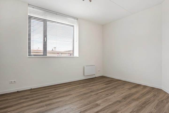 Foto 19 van Nathaliegang 73-L