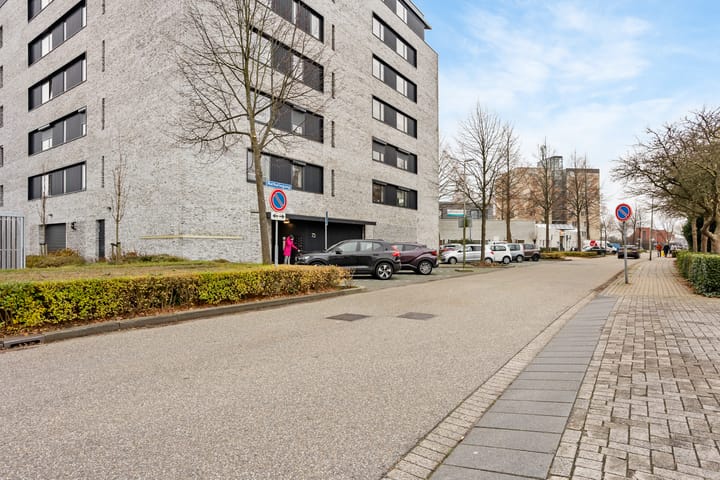 Foto 29 van Nathaliegang 73-L