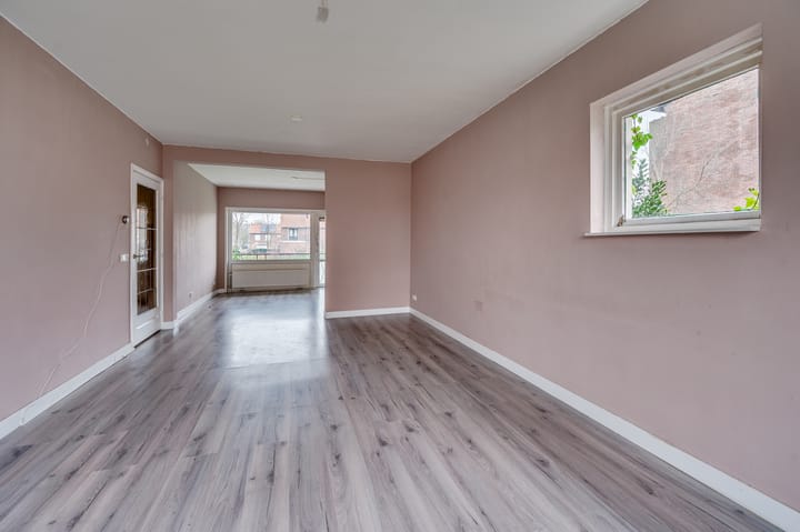 Foto 9 van Staringstraat 25