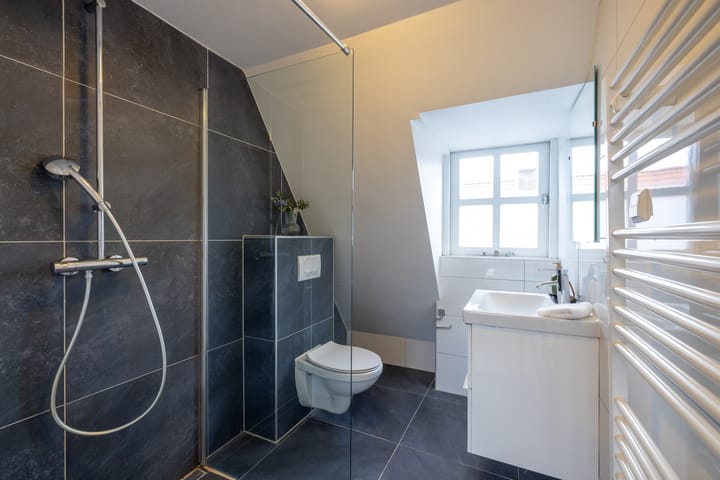 Foto 5 van Luzacstraat 21-A