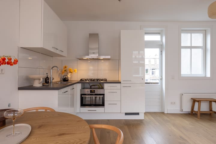 Foto 7 van Luzacstraat 21-A