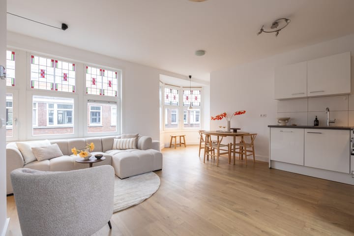 Foto 14 van Luzacstraat 21-A