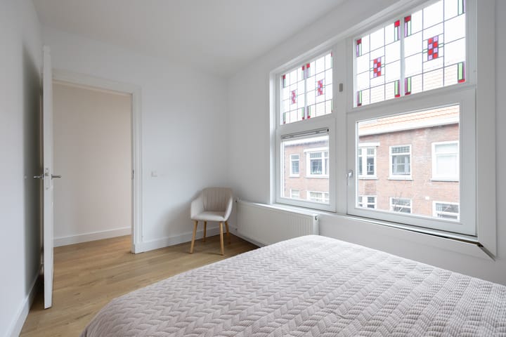 Foto 20 van Luzacstraat 21-A