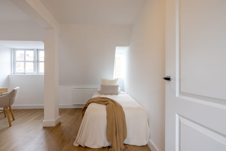 Foto 28 van Luzacstraat 21-A