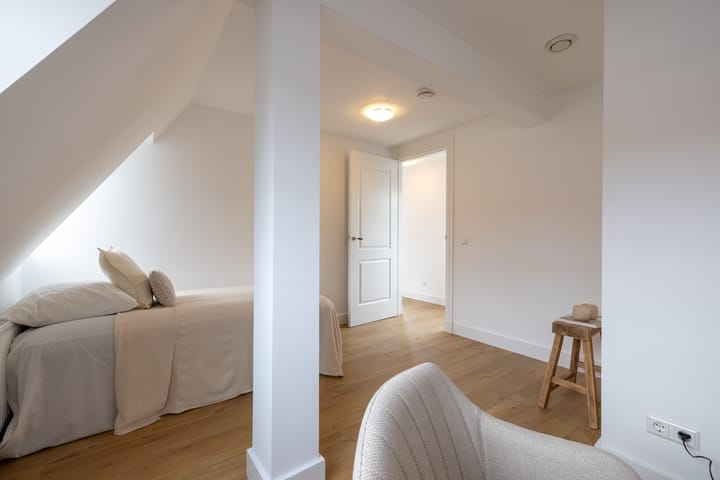 Foto 29 van Luzacstraat 21-A