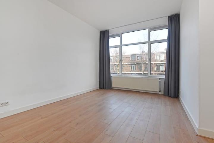 Foto 11 van De Moucheronstraat 16