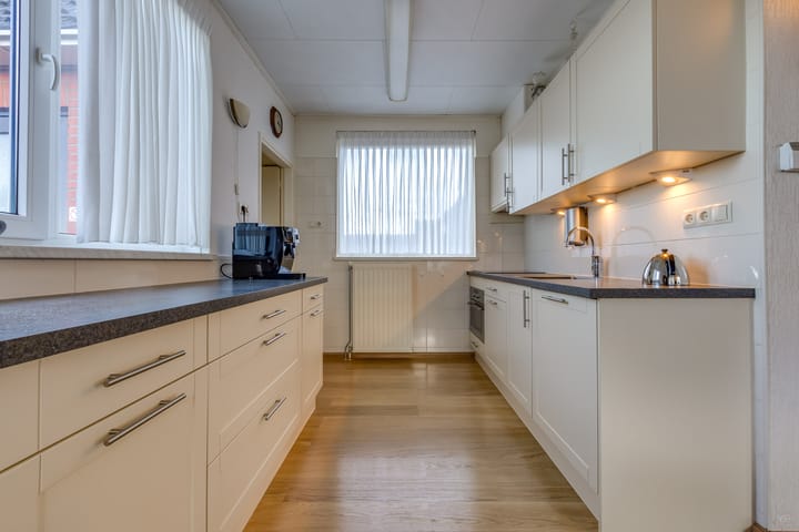 Foto 12 van Westerstraat 136