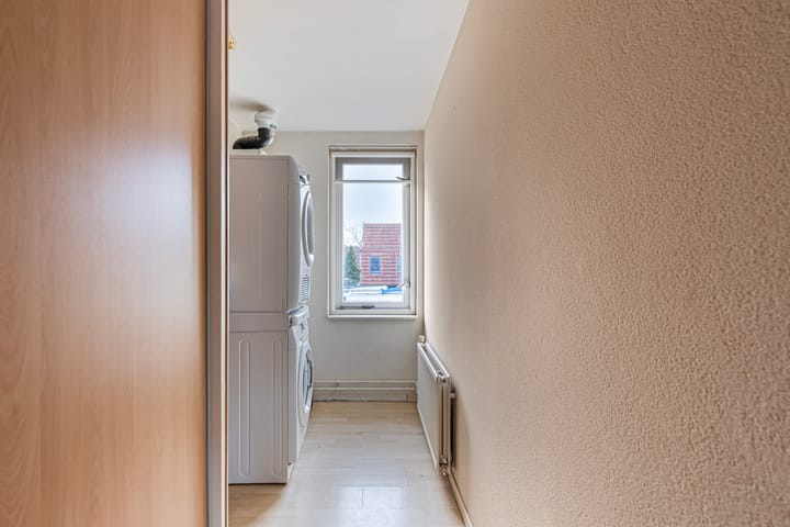 Foto 27 van Pastoor Van Eekelenstraat 3