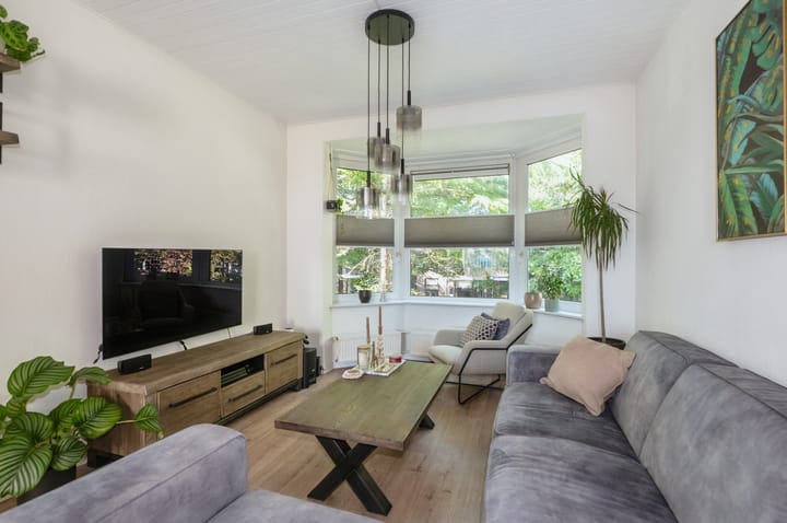 Foto 9 van Caan van Necklaan 116