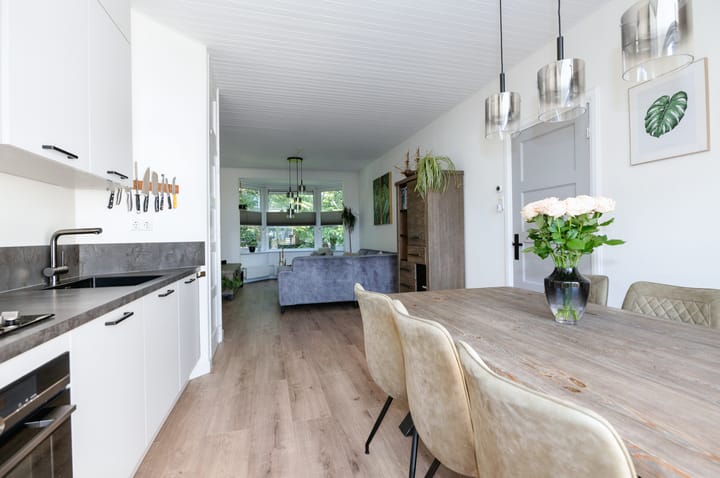 Foto 16 van Caan van Necklaan 116