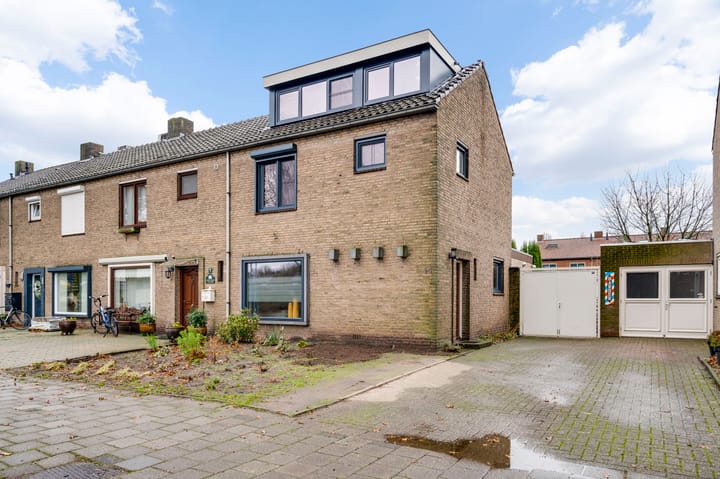 Foto 1 van Limburglaan 94