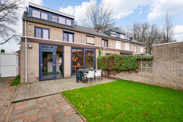 Foto 35 van Limburglaan 94