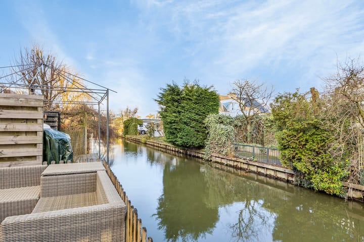 Foto 2 van Anna van Saksenstraat 43