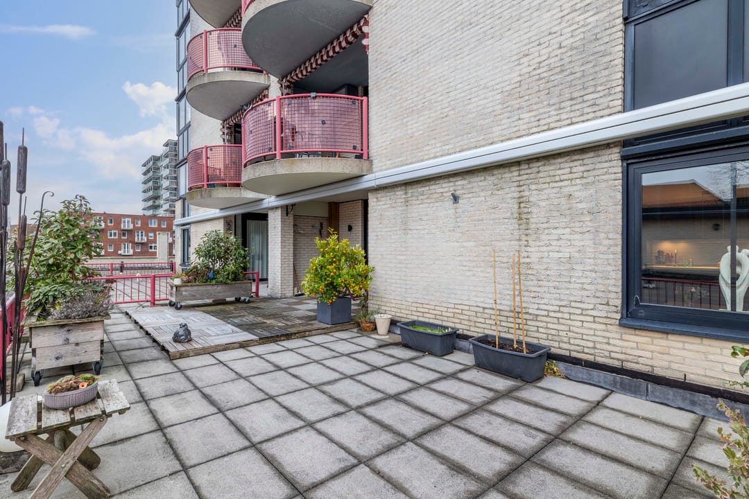 Photo 32 of Eurostate 14