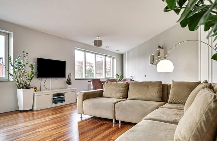 Foto 4 van Carry van Bruggenhof 100