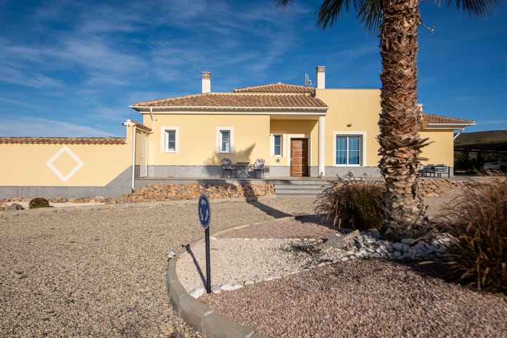 Foto 43 van Ctra. Malvaloca