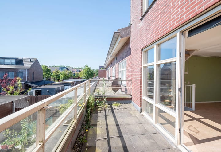 Foto 14 van Conny Stuartlaan 86